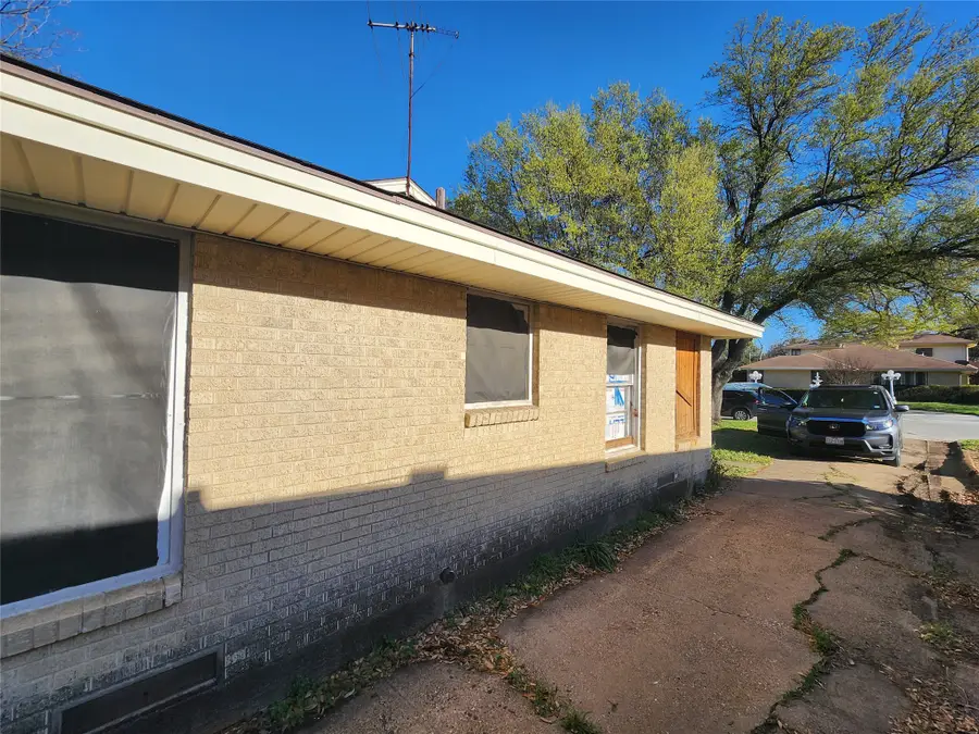 1527 Cape Cod Drive, Dallas, TX 75216 - #3
