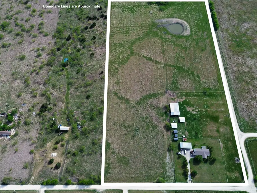 6930 NW County Road 1210, Barry, TX 75102 - #3