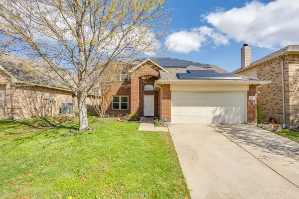 10020 Chrysalis Drive, Fort Worth, TX 76131