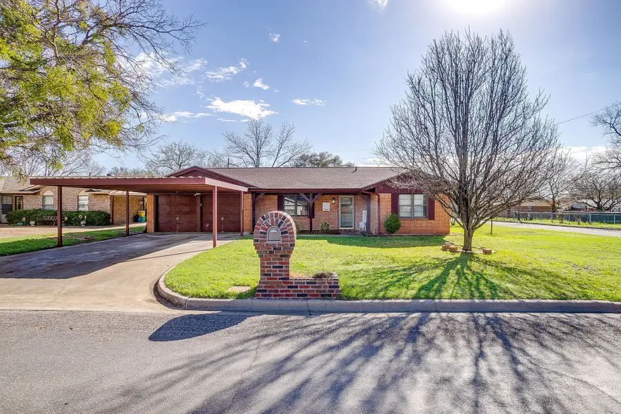 800 Brazos Drive, Mineral Wells, TX 76067 - #3