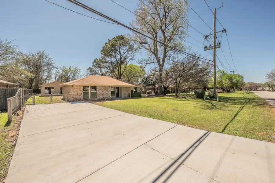 4102 Lorraine Drive, Arlington, TX 76017 - #2
