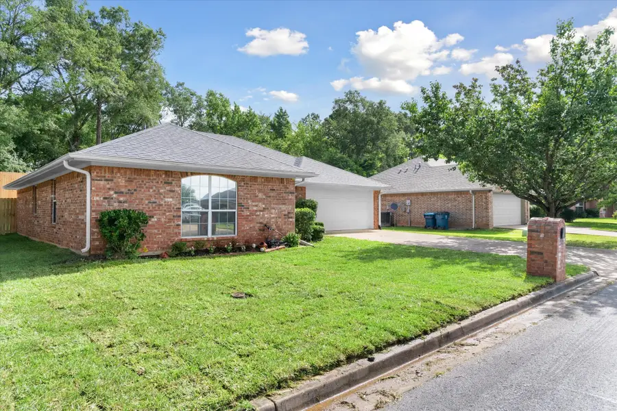 222 Amanda Court, Whitehouse, TX 75791 - #2