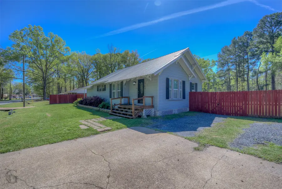 141 W Mckinley Avenue, Haughton, LA 71037 - #2