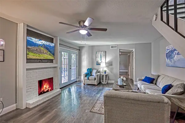 2648 Santa Barbara Drive, Grand Prairie, TX 75052