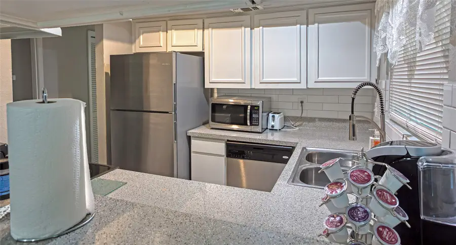 2648 Santa Barbara Drive, Grand Prairie, TX 75052 - #2