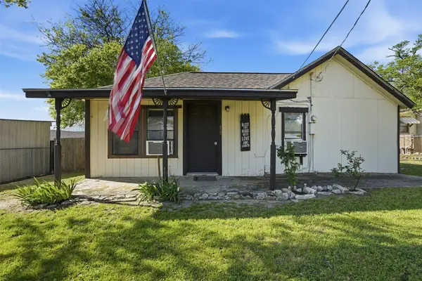 718 Narrow, Fort Worth, TX 76086