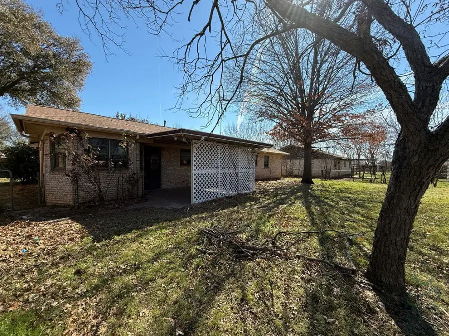 704 Meadowlark Circle, Crowley, TX 76036 - #2