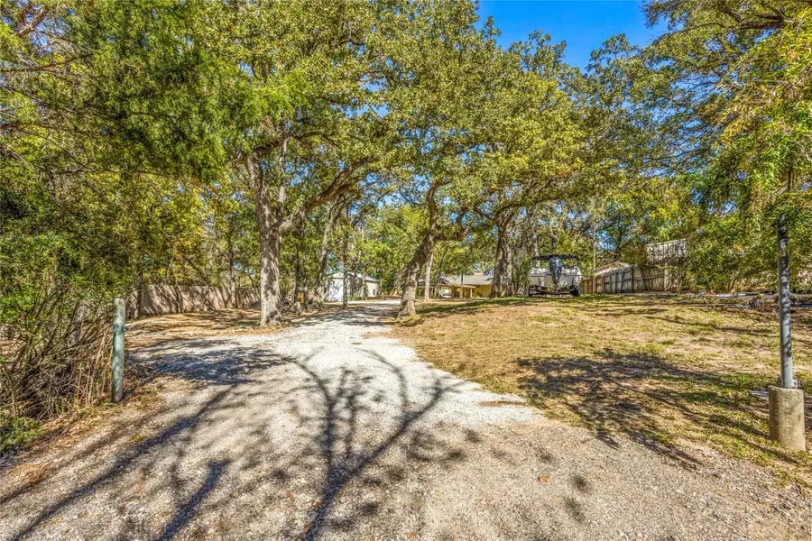 916 Kimbrough Road, Azle, TX 76020 - #3