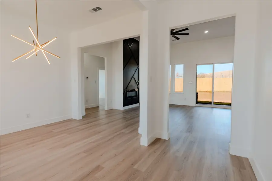 592 Highview Court, Godley, TX 76044 - #2