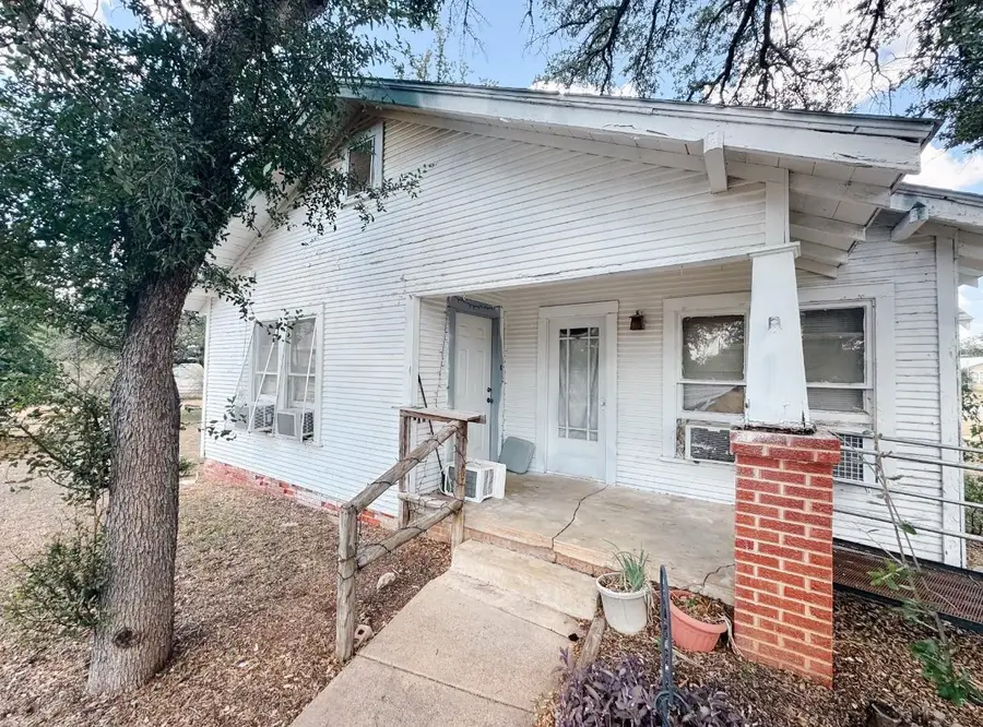 3410 Austin Avenue, Brownwood, TX 76801 - #2