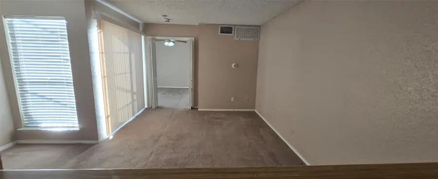 9811 Walnut Street #301, Dallas, TX 75243 - #3