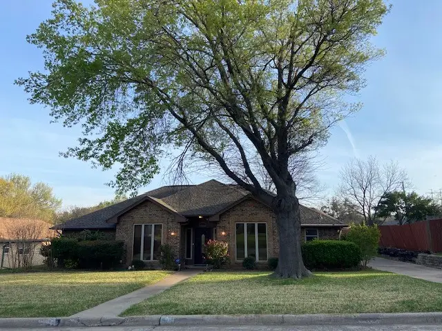 2013 Hazelwood Drive, Grand Prairie, TX 75050 - #1