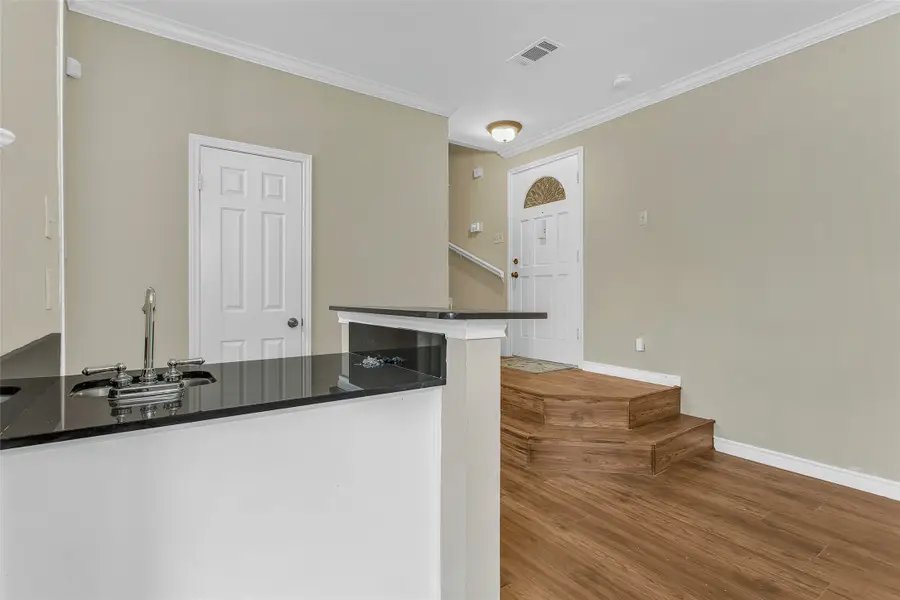 6004 Auburndale Avenue #F, University Park, TX 75205 - #2