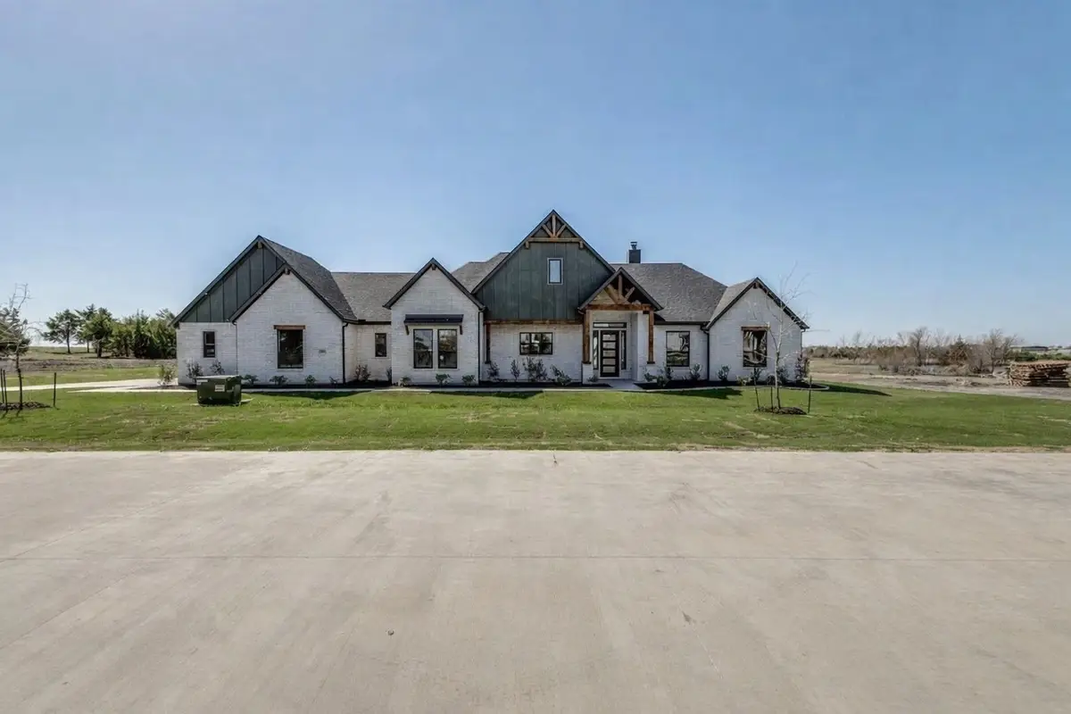 820 Evergreen Way, Nevada, TX 75173 - #1