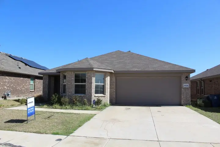 16628 Milwaukee Street, Justin, TX 76247 - #1