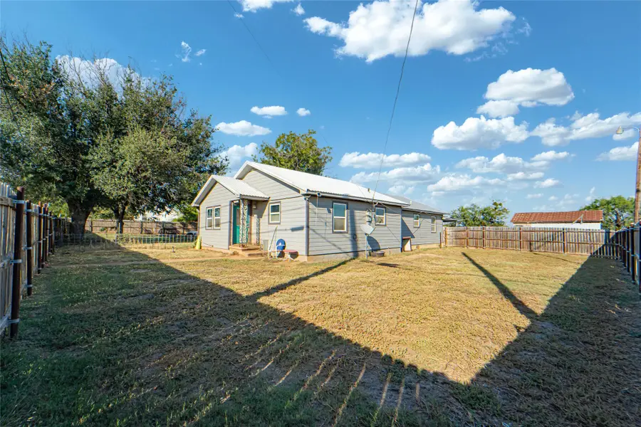 844 N Us Highway 183, Breckenridge, TX 76424 - #2