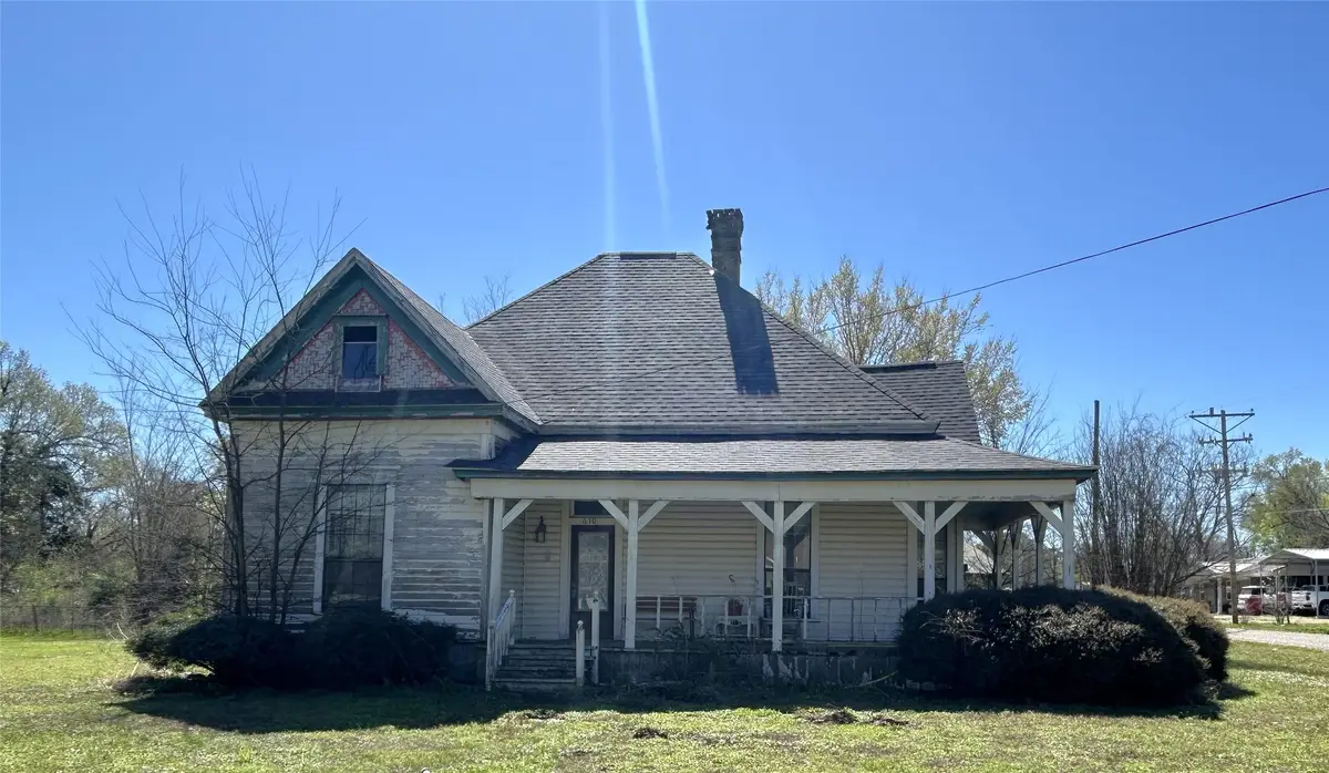 610 South Street, Blossom, TX 75416 - #1