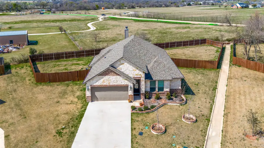 331 Osage Court, Krum, TX 76249 - #3