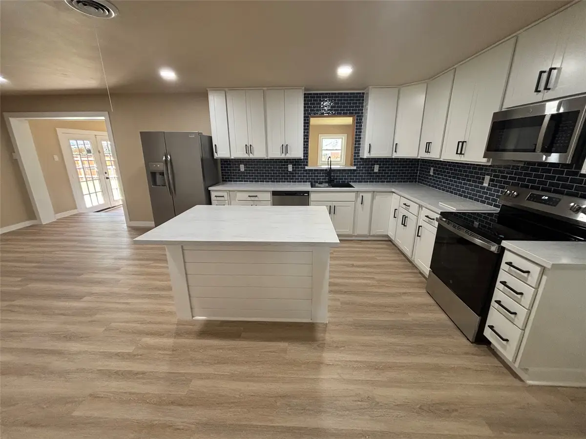 5916 Walla Avenue, Fort Worth, TX 76133 - #1