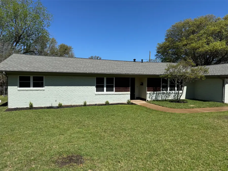 5916 Walla Avenue, Fort Worth, TX 76133 - #2