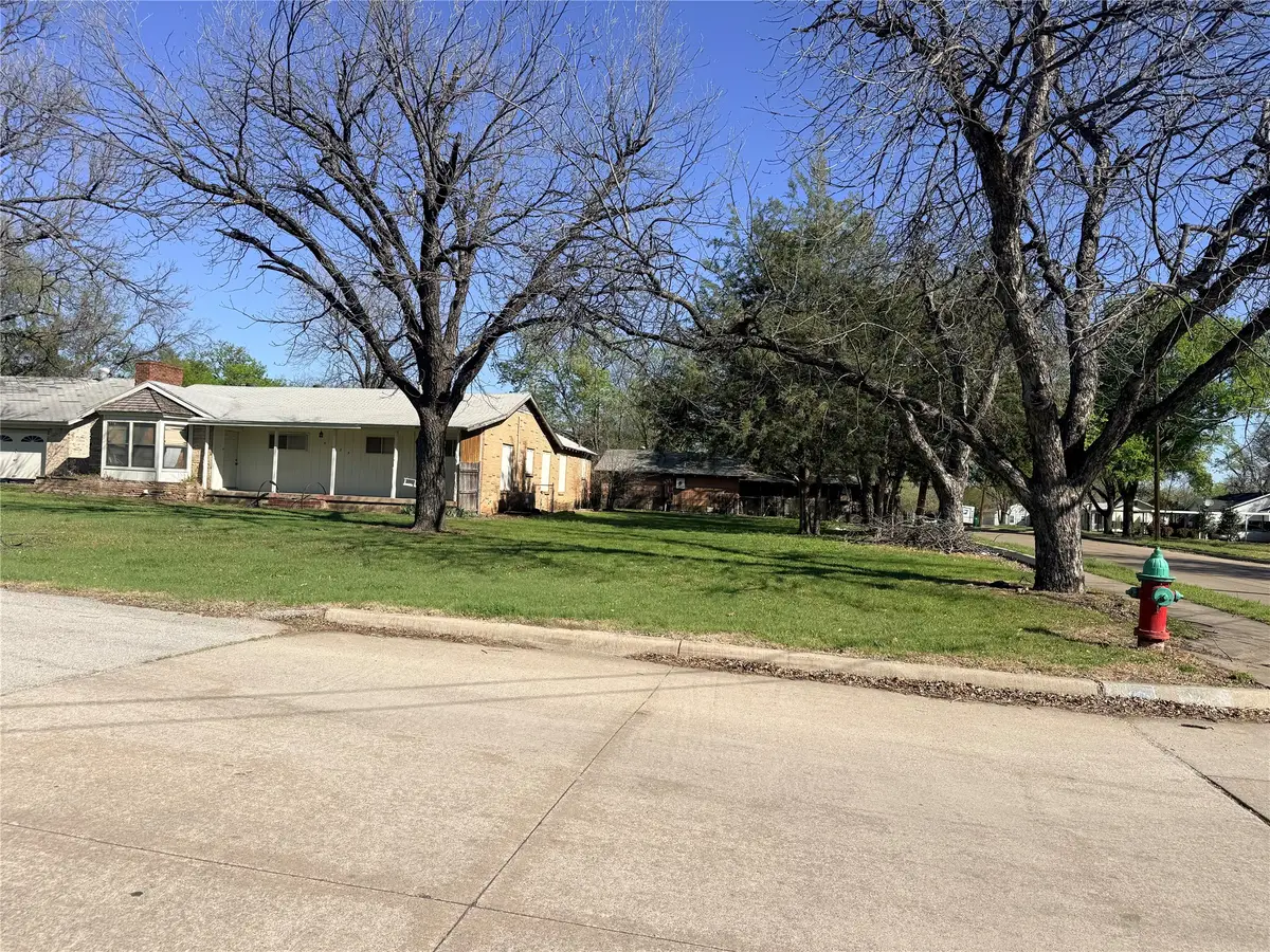 5829 Briarcliff, Haltom City, TX 76117 - #1