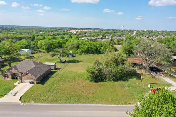 808 W Park Avenue, Weatherford, TX 76086