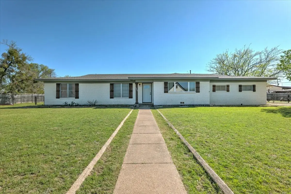 3504 Lakeshore Drive, Weatherford, TX 76087 - #1