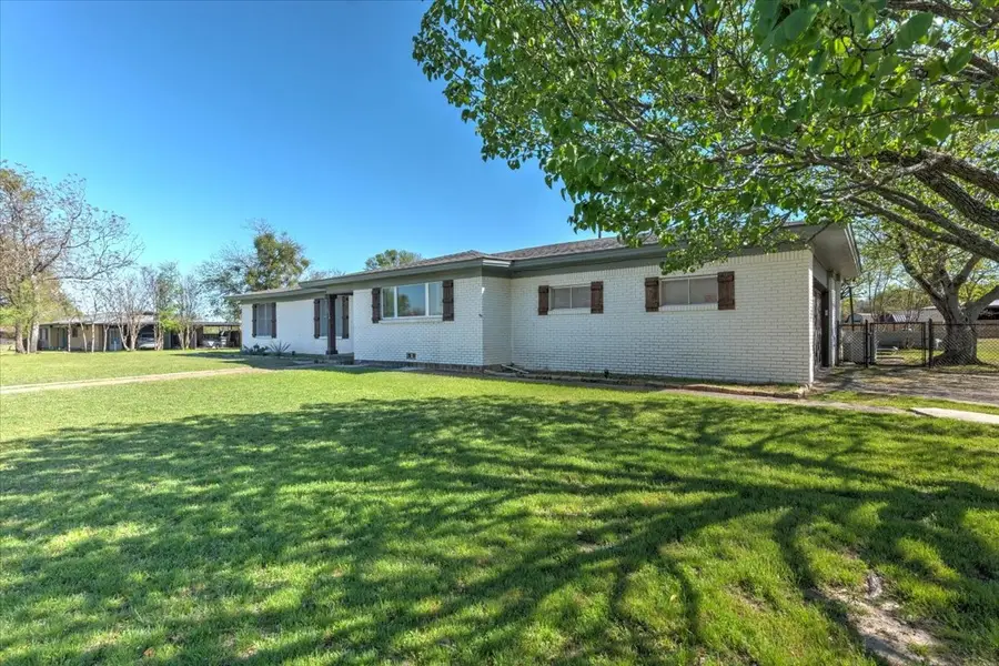 3504 Lakeshore Drive, Weatherford, TX 76087 - #3