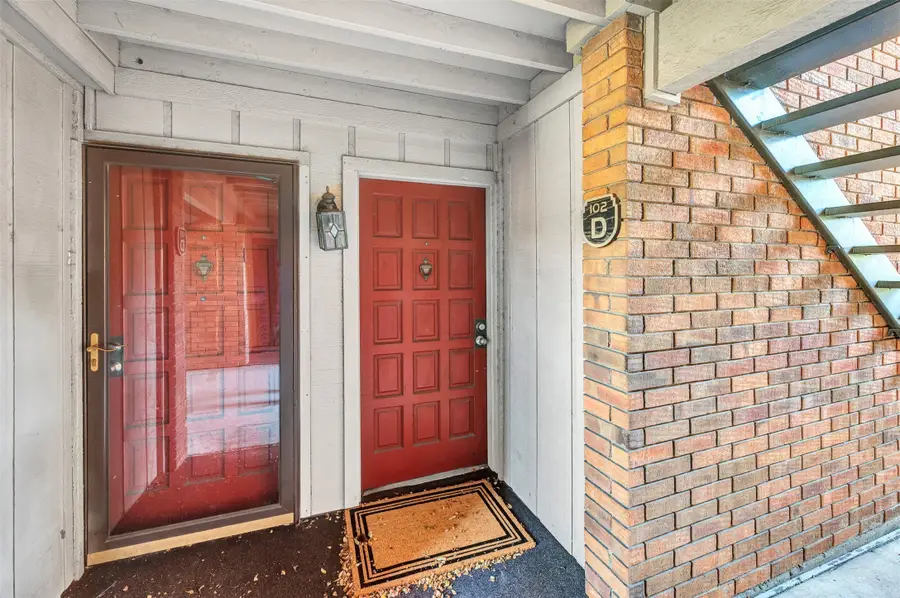 2809 Rio Branco Street #102, Farmers Branch, TX 75234 - #3