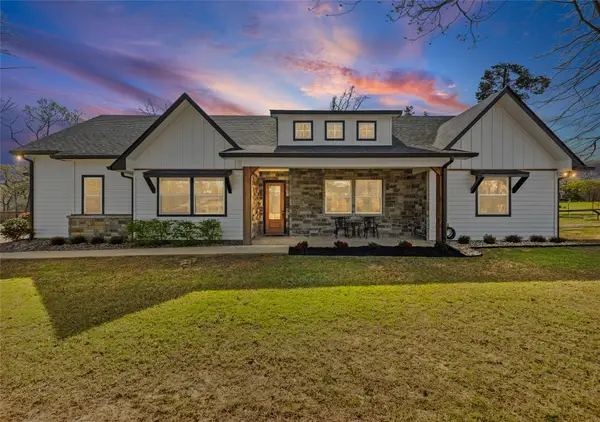 222 Rs County Road 4269, Emory, TX 75440