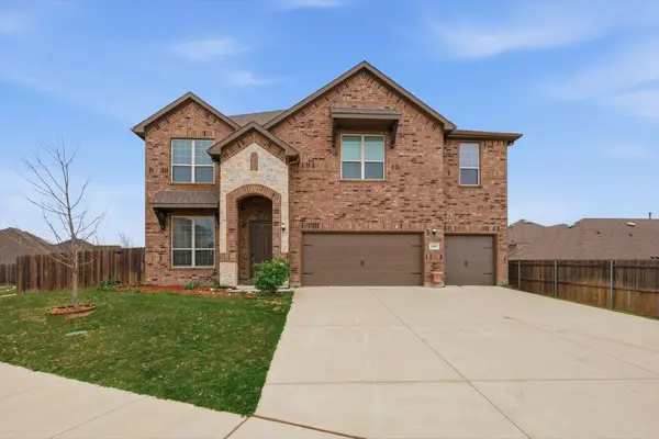 2409 Maple Stream Drive, Fort Worth, TX 76177