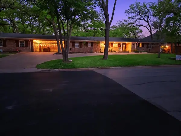 713 Ross Trail, Arlington, TX 76012