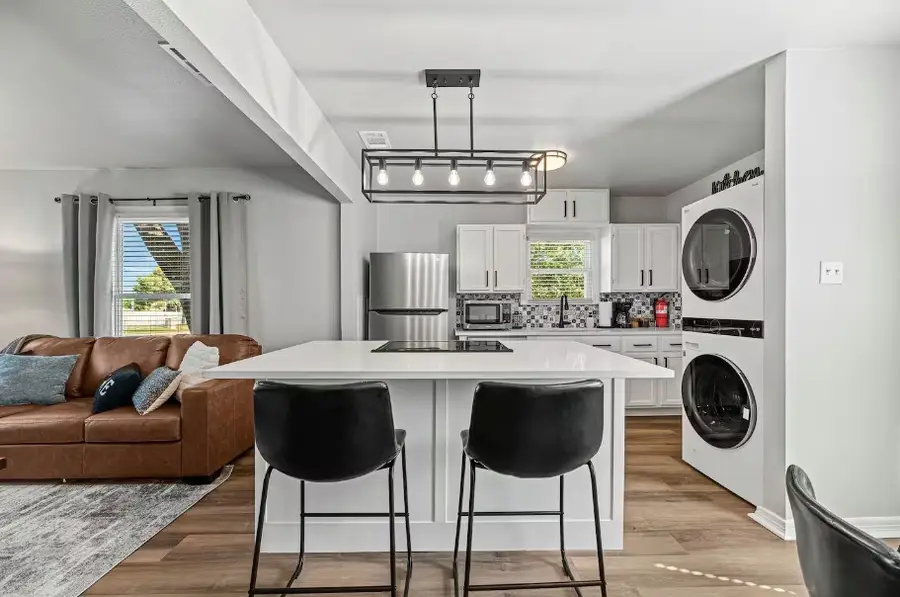 819 Web Street, Arlington, TX 76011 - #3