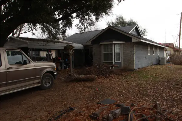 102 Remington Circle, Gun Barrel City, TX 75156