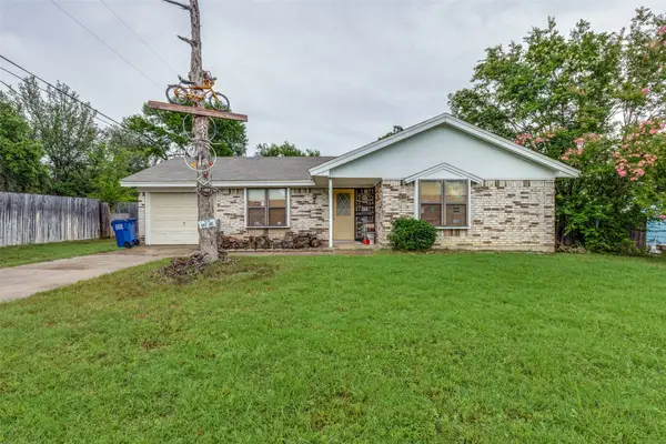 101 Gordon Drive, Azle, TX 76020