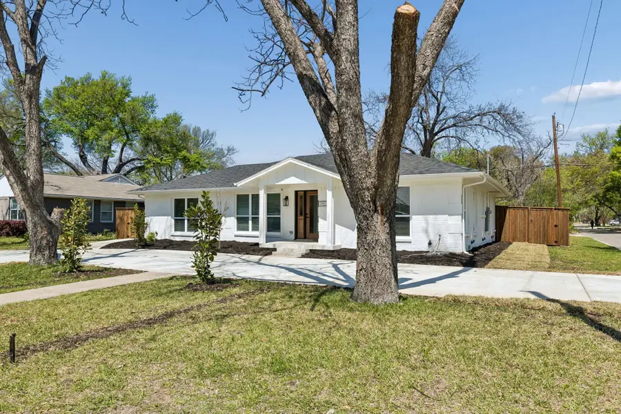 2981 Eric Lane, Farmers Branch, TX 75234 - #2