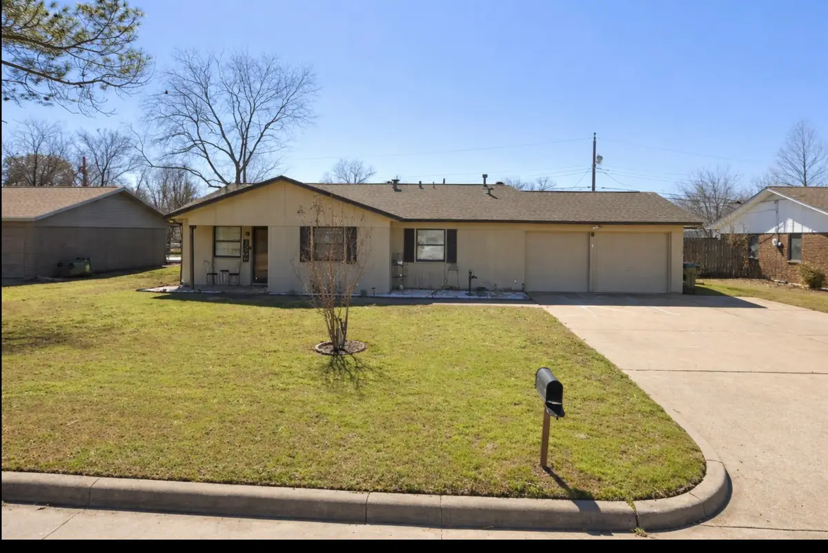 1306 21st Street, Mineral Wells, TX 76067 - #1