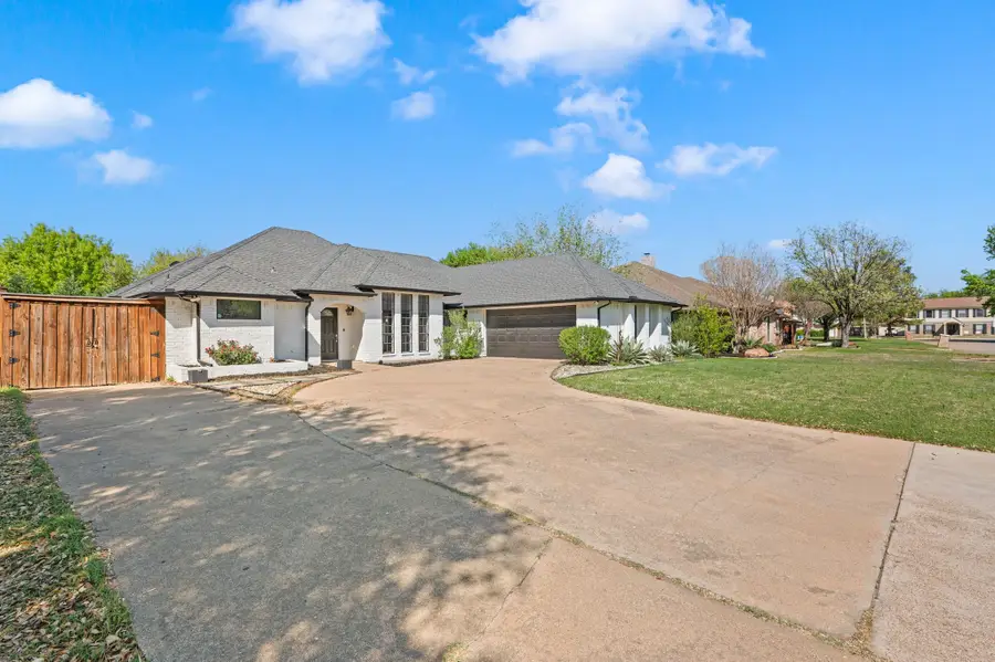 151 Creek Courts Drive, Trophy Club, TX 76262 - #2