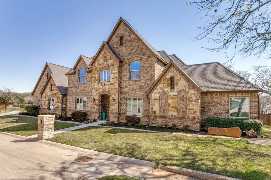 6800 Woodland Hills Drive, North Richland Hills, TX 76182 - #2