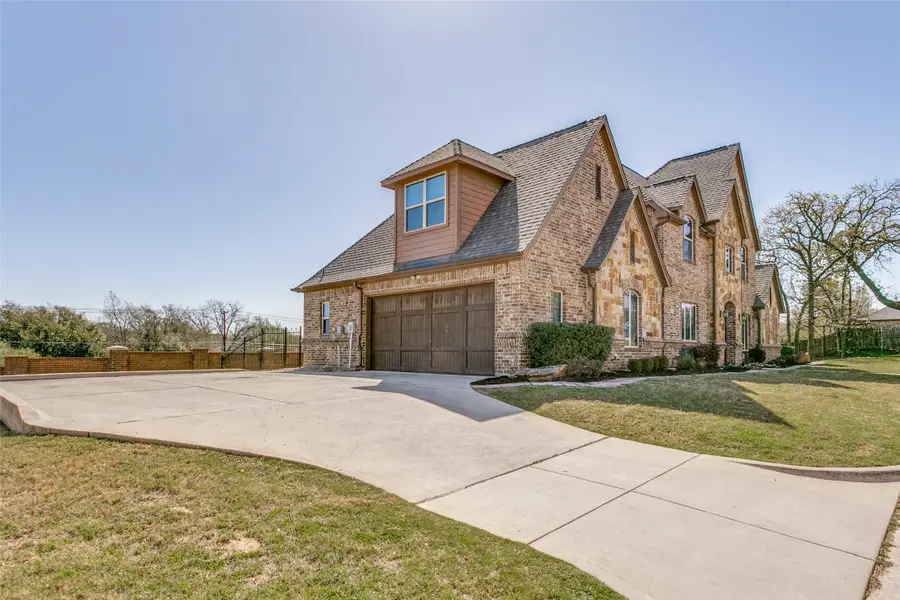 6800 Woodland Hills Drive, North Richland Hills, TX 76182 - #3