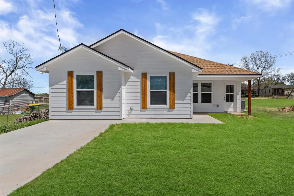 204 Wiebusch Street, Riesel, TX 76682 - #1