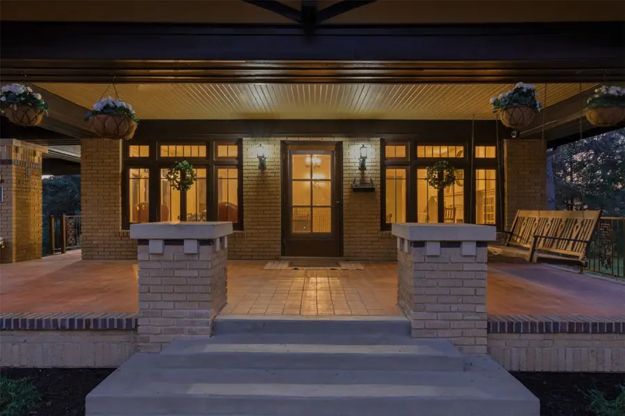 2420 S Adams Street, Fort Worth, TX 76110 - #3