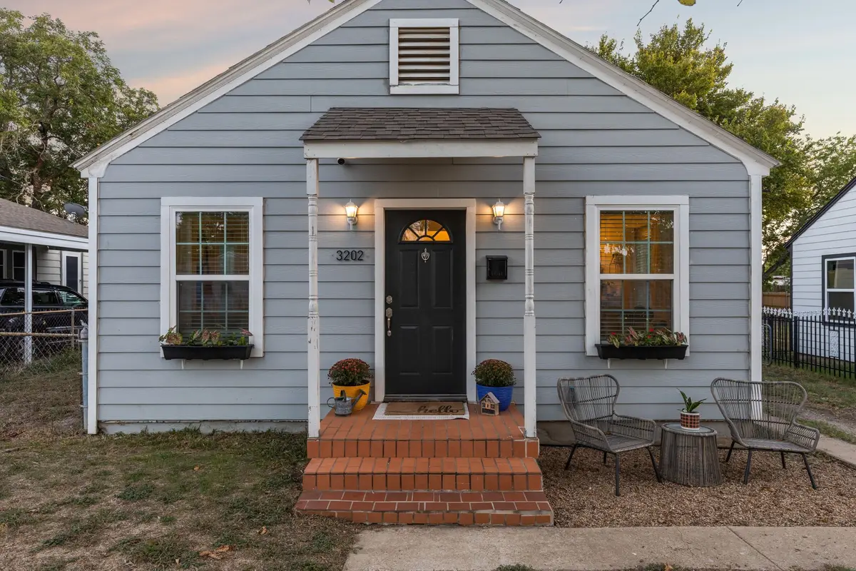 3202 Aster Street, Dallas, TX 75211 - #1