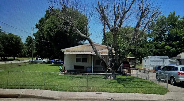 1435 S Woody Road, Dallas, TX 75253