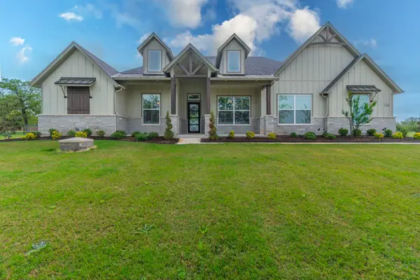 150 Las Brisas Drive, Decatur, TX 76234