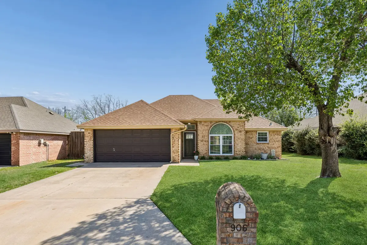 906 Bayfield Drive, Denton, TX 76209 - #1