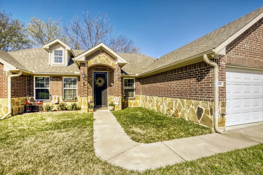 1706 Wright Street, Greenville, TX 75401 - #2