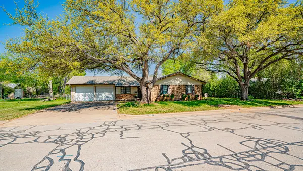 1110 Penrod Street, Granbury, TX 76048