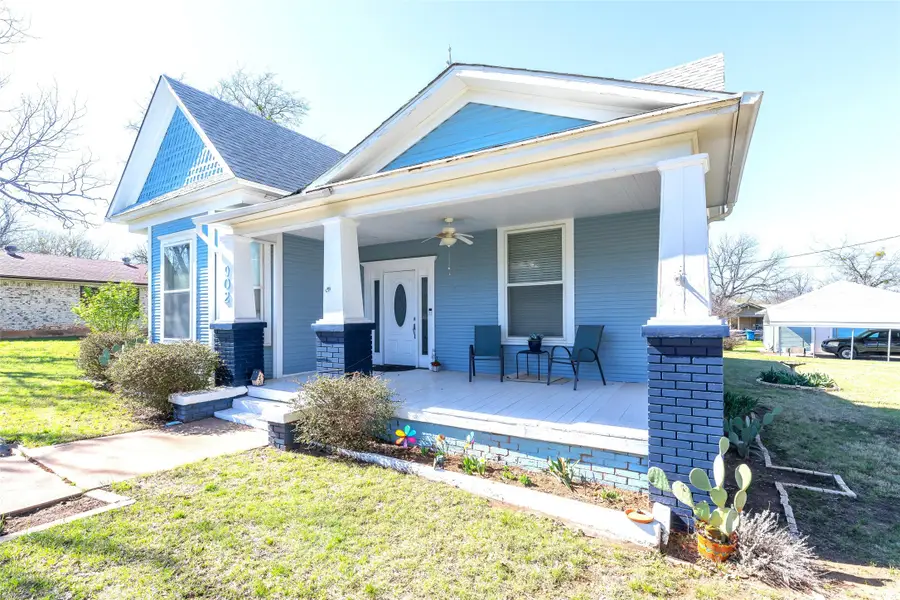 902 W 12th Street, Cisco, TX 76437 - #2