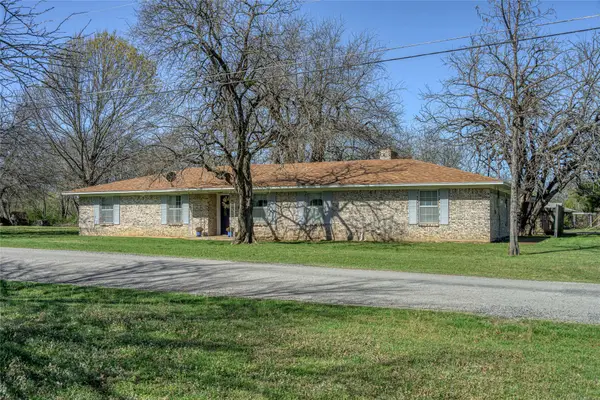311 N Britton Street, Tom Bean, TX 75489